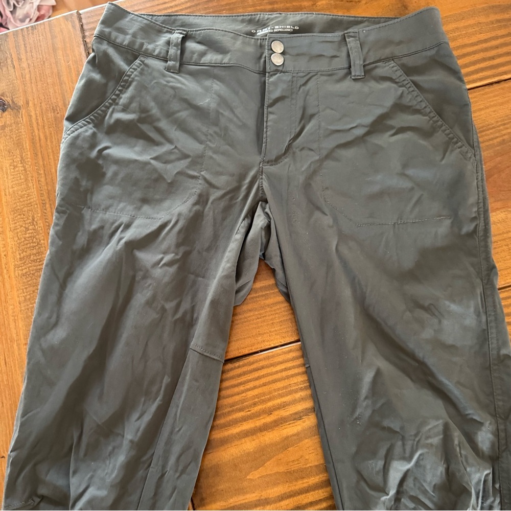 Columbia Women's Gray Straight Leg Pants